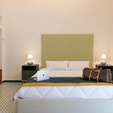 Anfora Romana - Centro Apartment